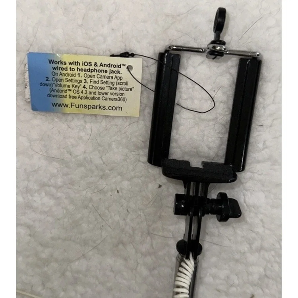 Funsparks Selfie Stick Set 2 Pk Orange Green Wired 3.5mm Jack Extendable Monopod